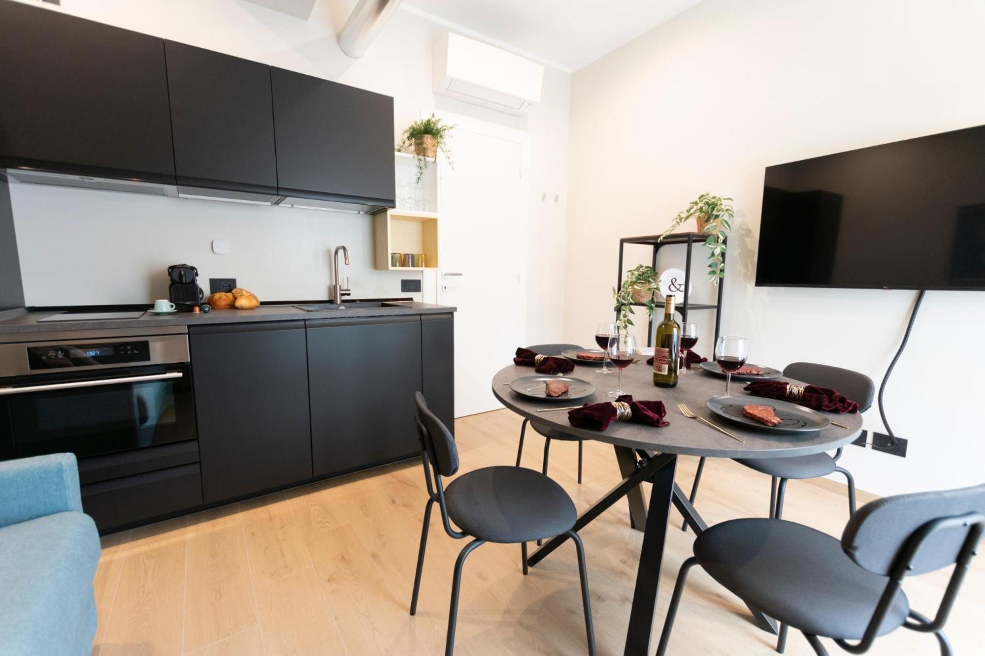 Ihost Luxury -free Parking- Plana 9